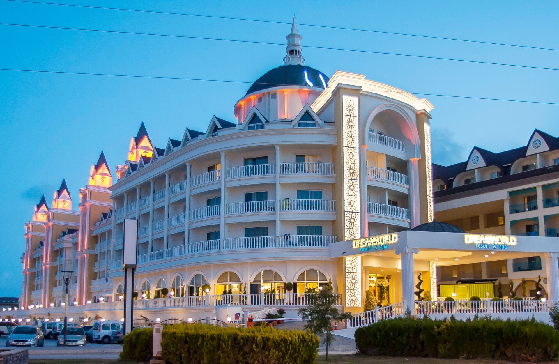 Dream World Resort & Spa