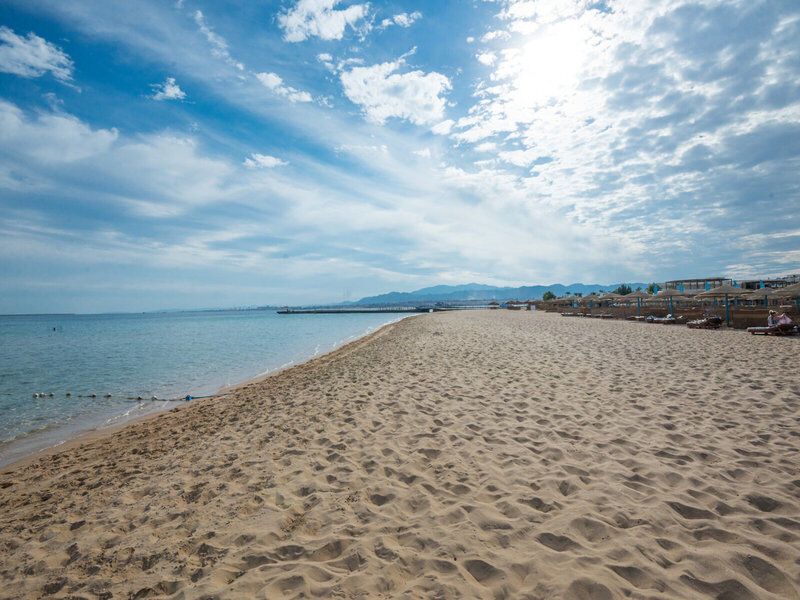 MS Aroya - Unvergessliche Kreuzfahrt im Roten Meer & Shams Safaga Resort