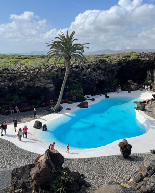 original AAEC4FBE-CB68-4C08-8A49-6489F25EBABE