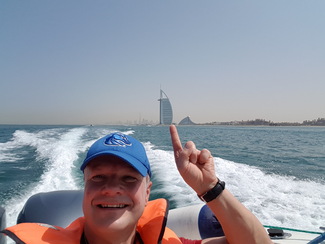 original_hotel-burj-al-arab-dubai-sonnenklar-gelsenkirchen-buer-1
