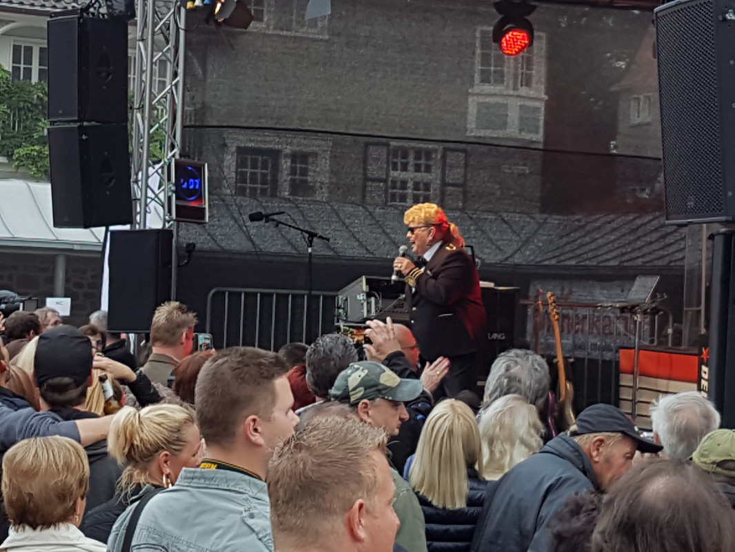 original_sonnenklar-gelsenkirchen-buer-sonnenklartv--sommerparty-2017-margarethenhoehe-rene-pascal