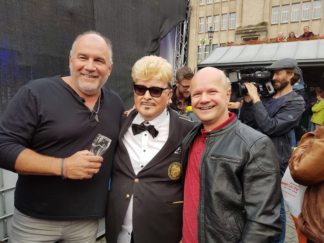 original_sonnenklar-gelsenkirchen-buer-sonnenklartv--sommerparty-2017-margarethenhoehe-rene-pascal-andre-schulz