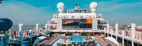 Norwegian-Bliss-Pool