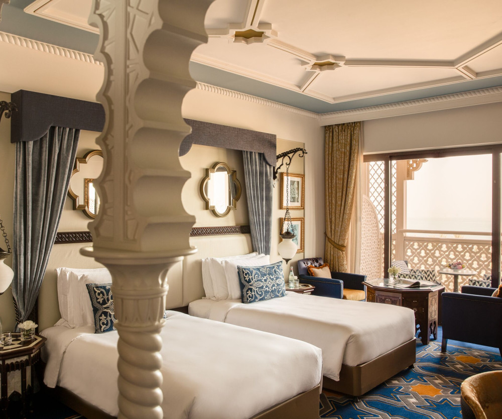 Medium resolution 150dpi-Jumeirah Al Qasr - Ocean Deluxe Room - Twin