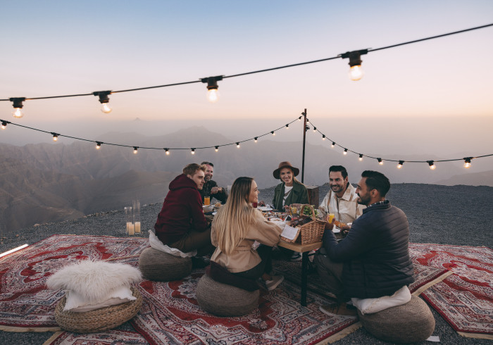 Picnic_in_the_mountains_1
