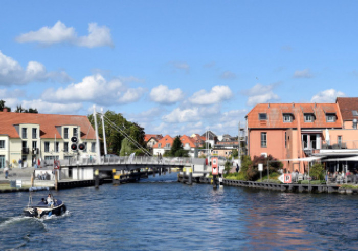 Mecklenburg-Bruecke-Stadt