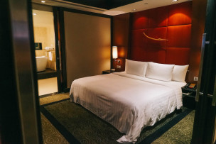 original bkk-Peninsula-0